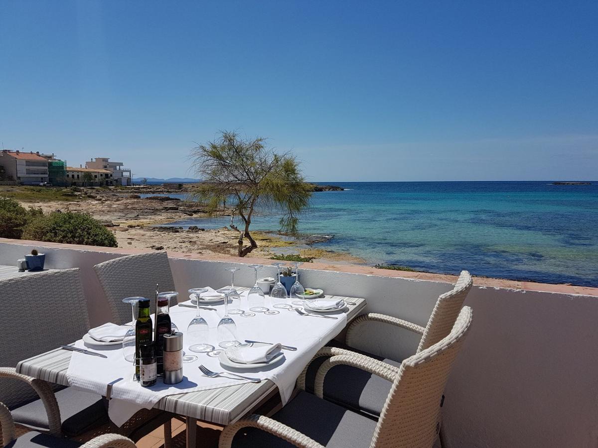 Hostal Restaurante Playa Colonia de Sant Jordi Luaran gambar